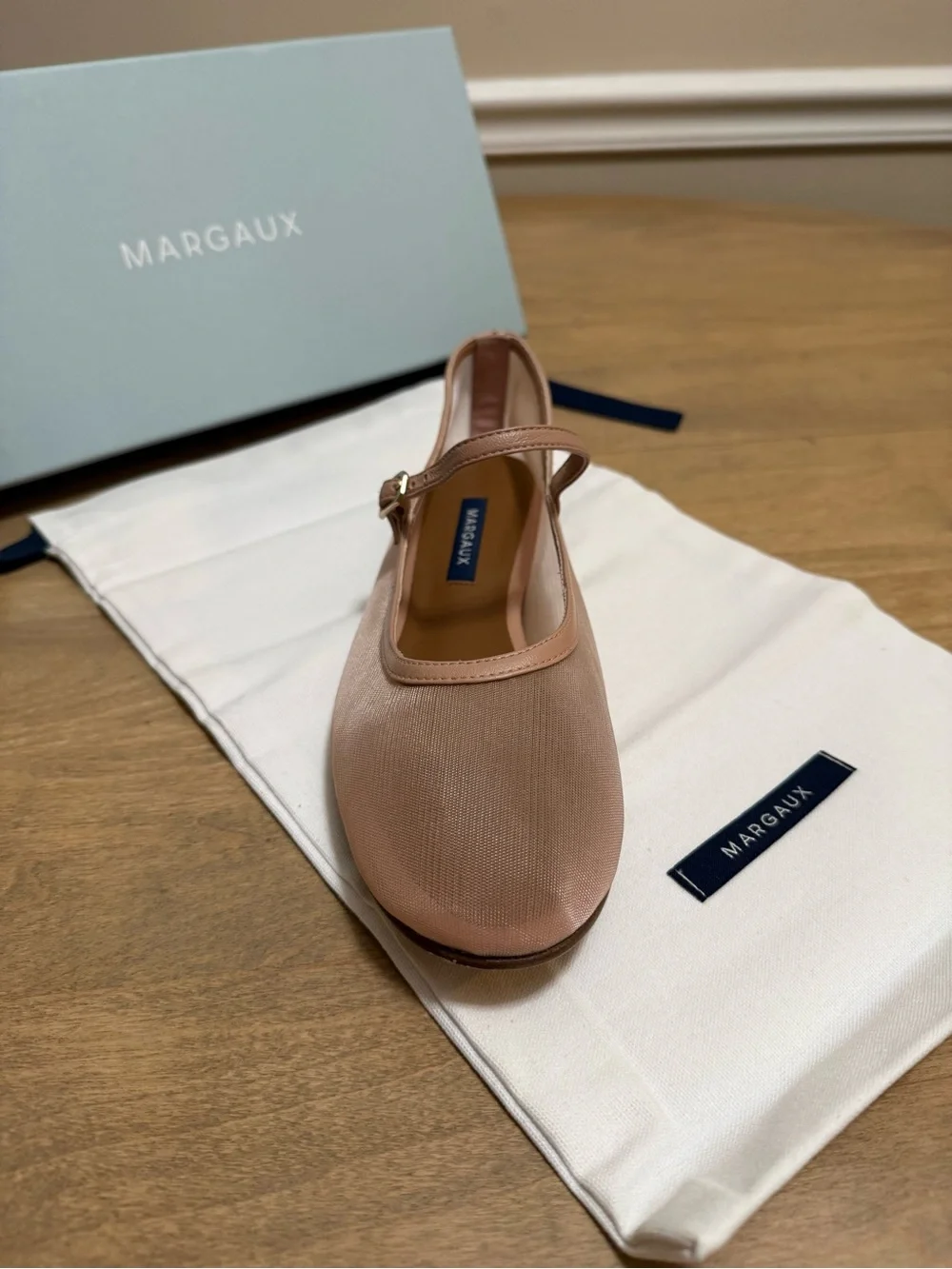 Margaux soft unstructured